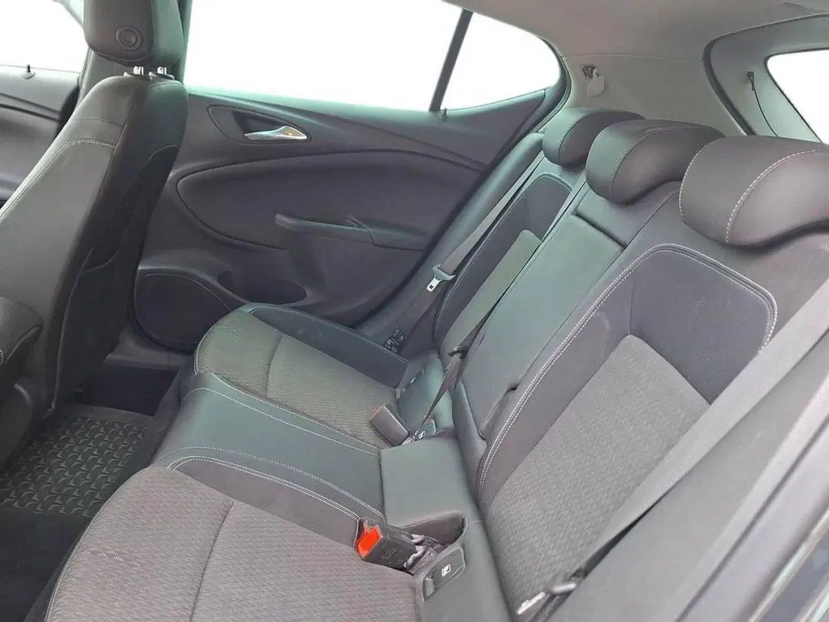 Opel Astra usata a Torino (11)