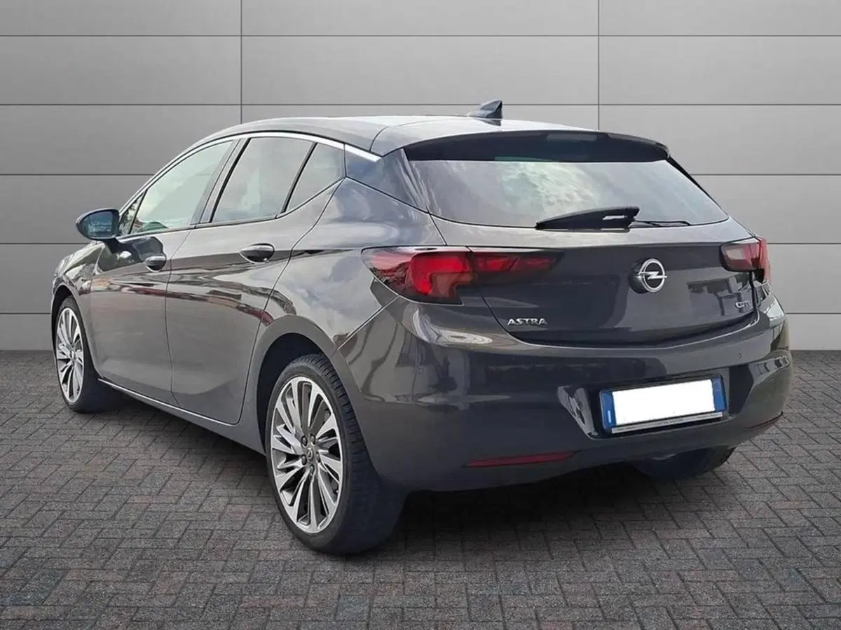 Opel Astra usata a Torino (2)