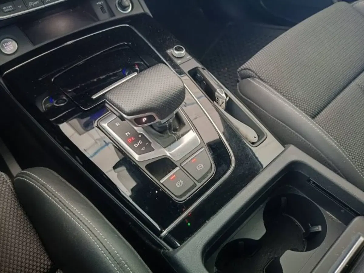 Audi Q5 Sportback usata a Teramo (16)