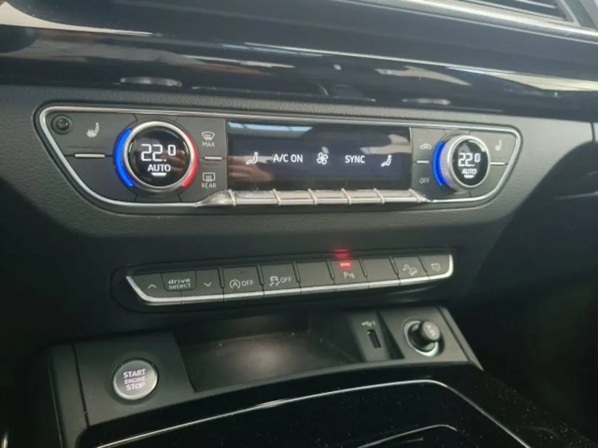 Audi Q5 Sportback usata a Teramo (17)