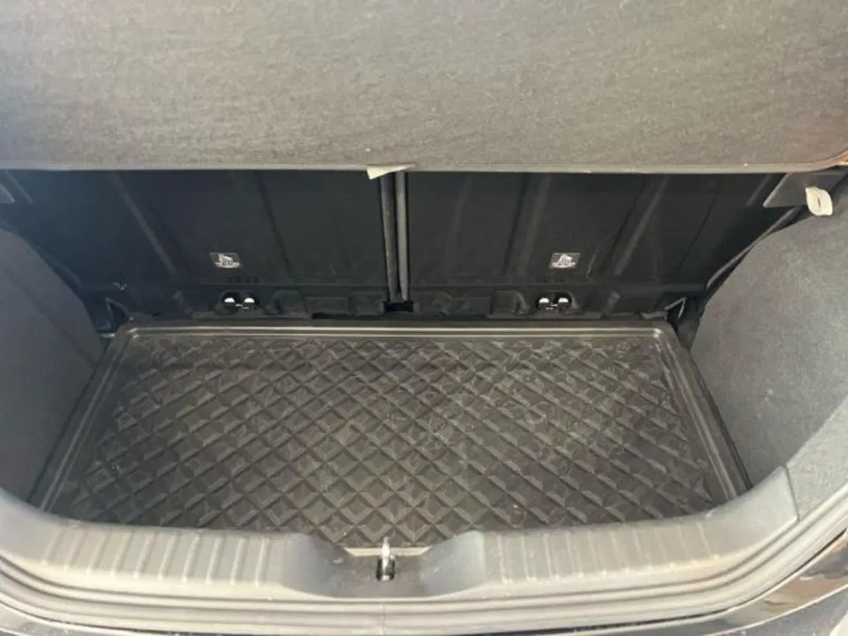 Toyota Aygo X usata a Vercelli (11)