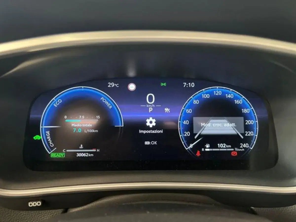 Toyota Corolla Cross Hybrid usata a Vercelli (13)