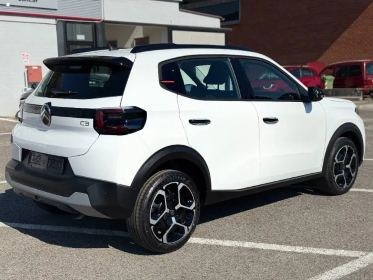 Citroen C3 Aircross nuova a Lucca (5)
