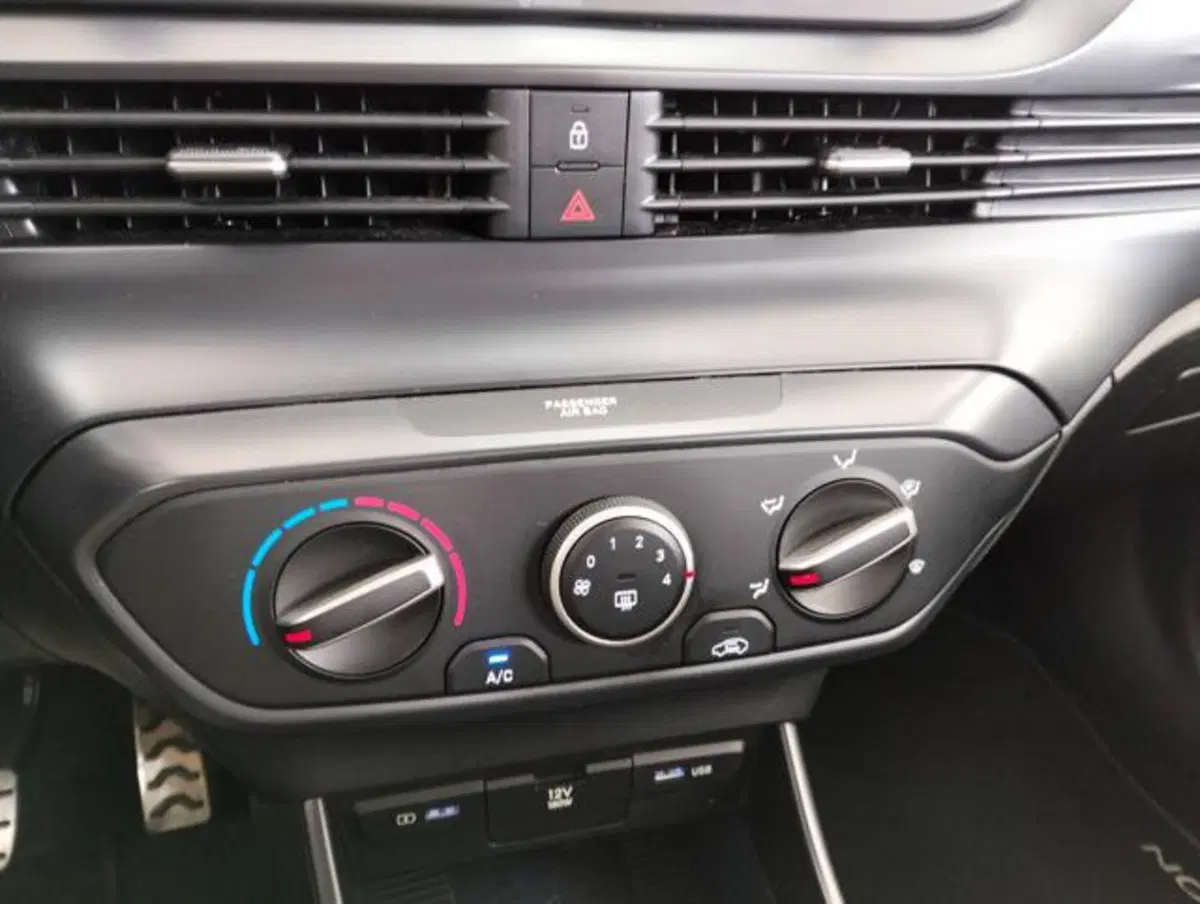 Hyundai Bayon usata a Como (18)