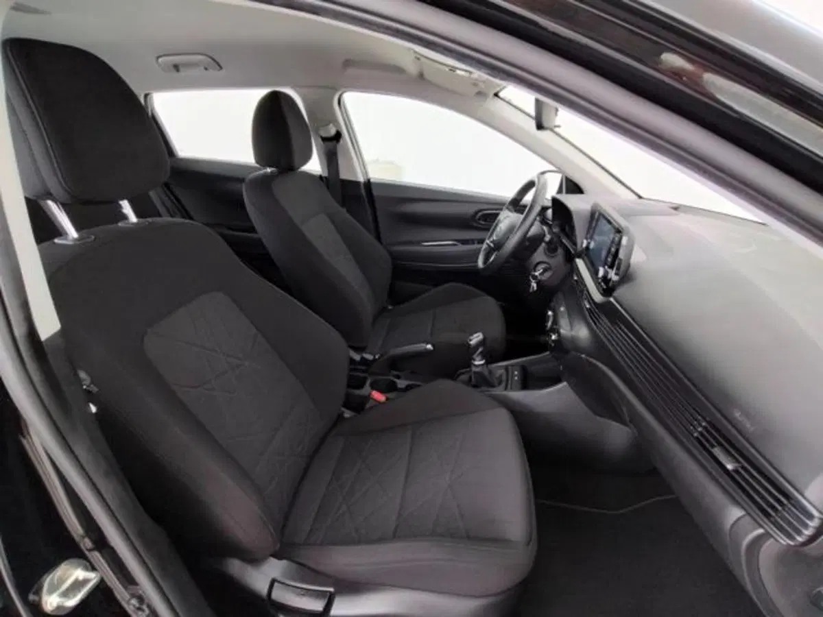 Hyundai Bayon usata a Como (3)