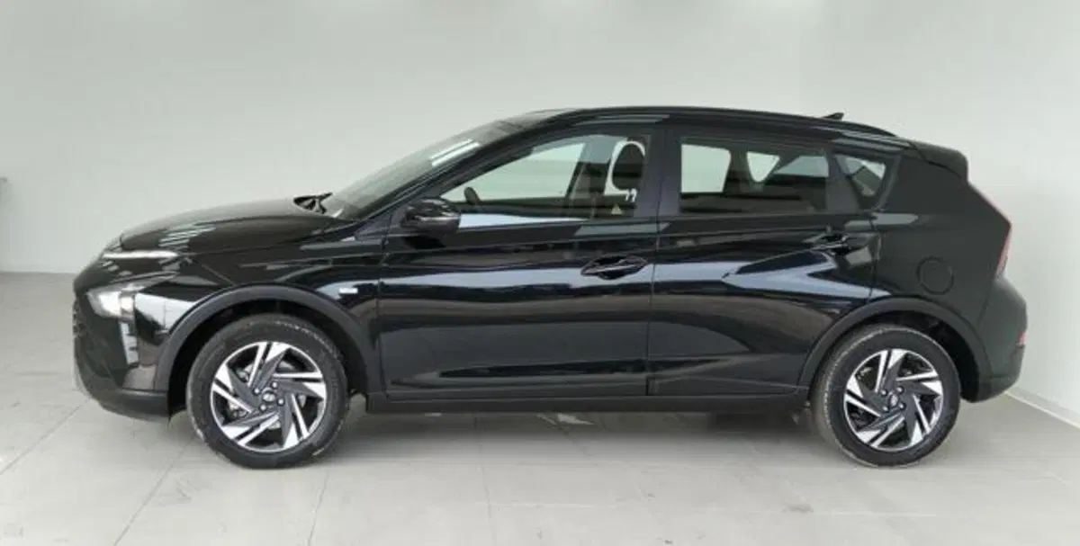 Hyundai Bayon usata a Como (8)