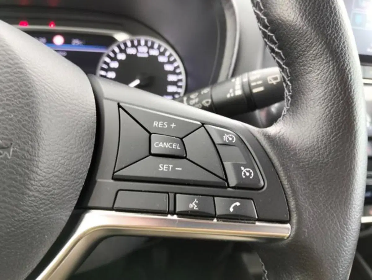 Nissan Juke usata a Como (11)