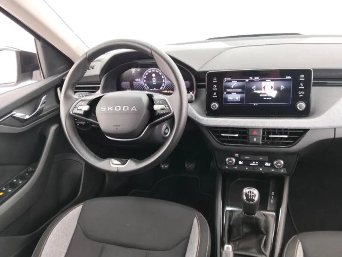 Skoda Kamiq usata a Como (10)