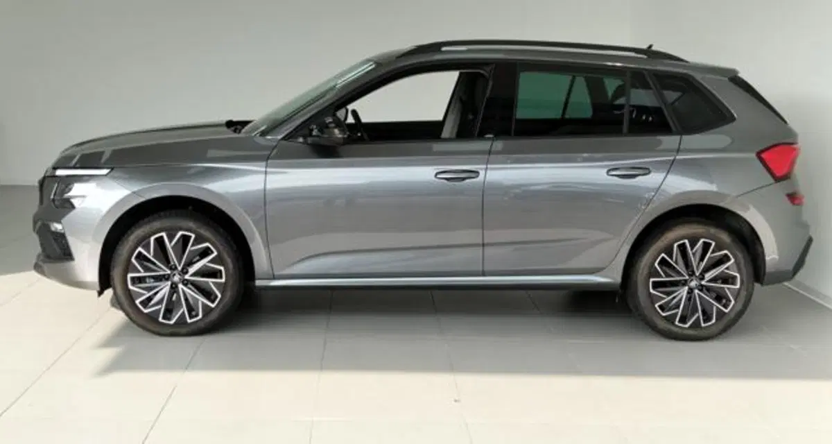 Skoda Kamiq usata a Como (8)