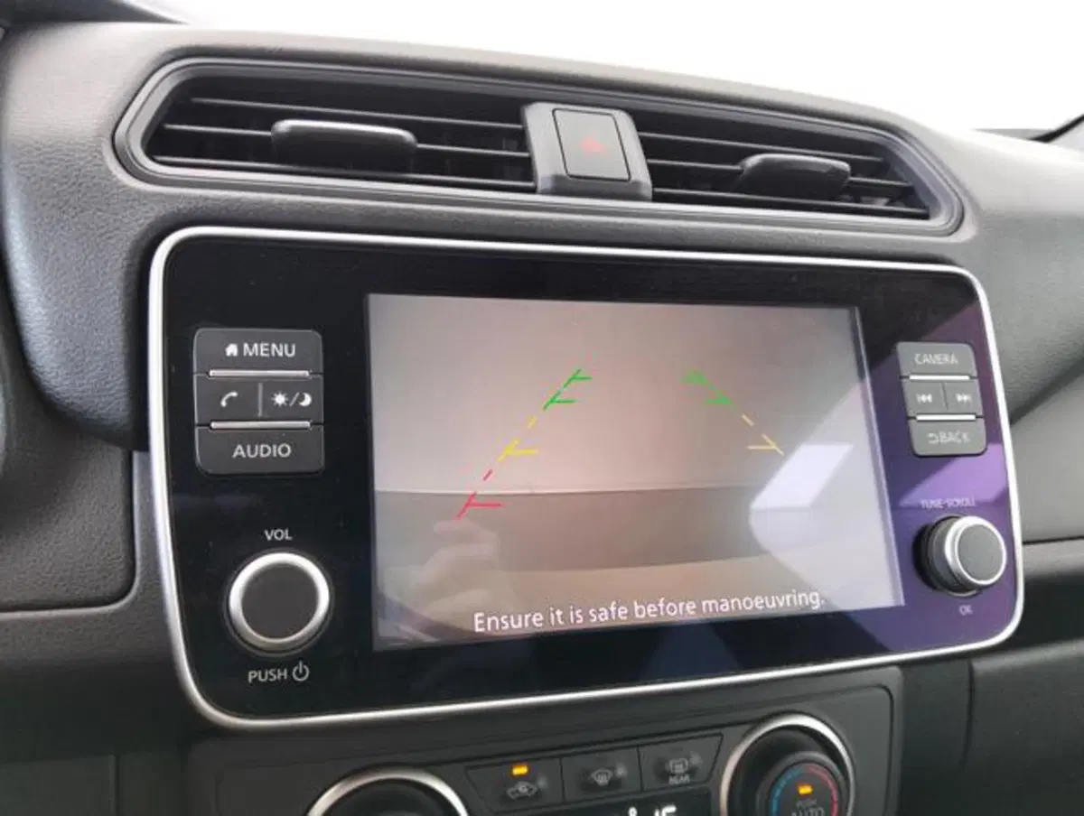 Nissan Leaf usata a Como (16)