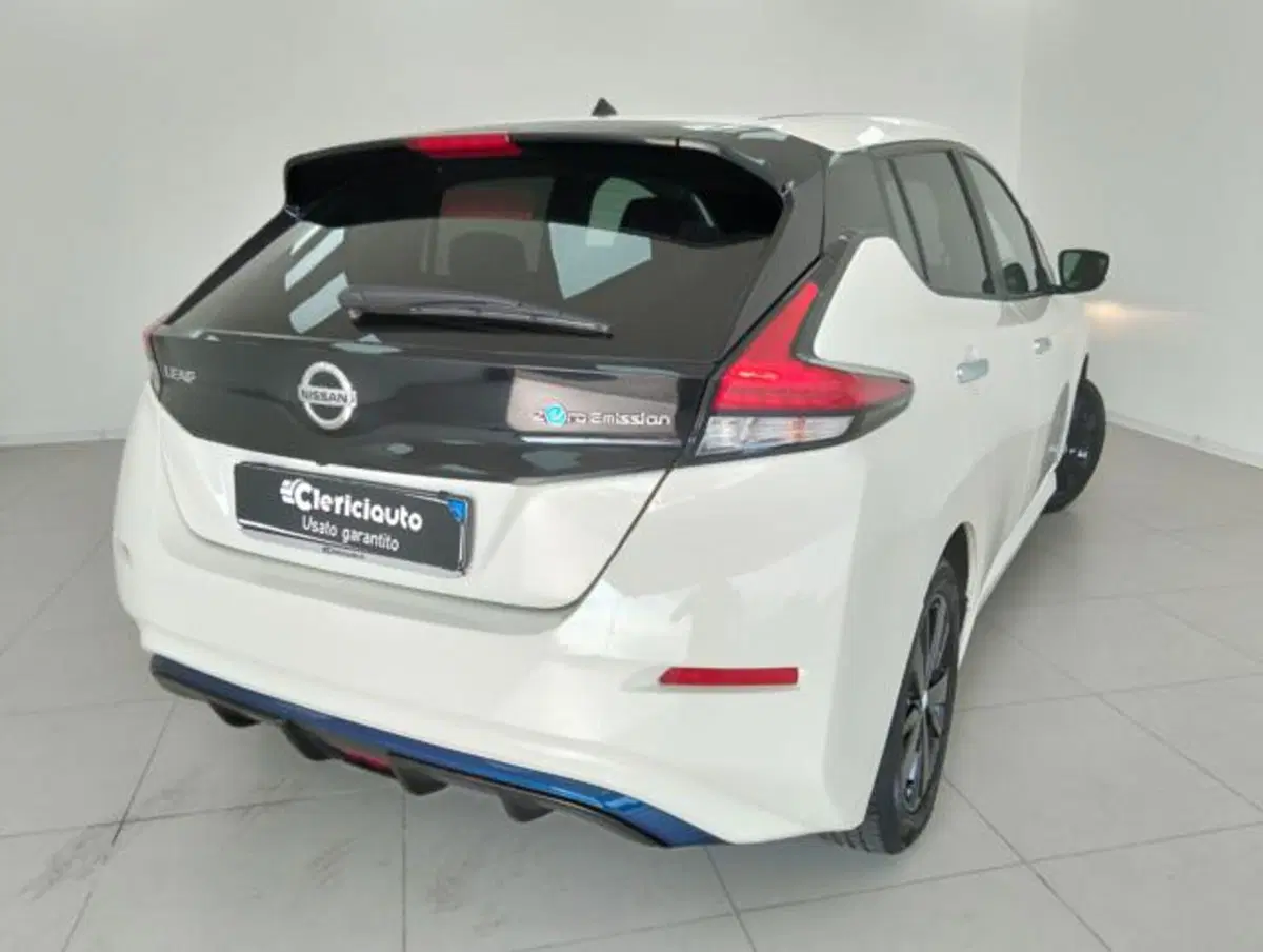 Nissan Leaf usata a Como (2)