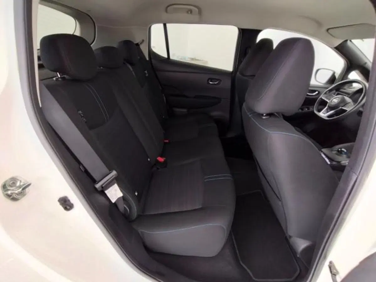 Nissan Leaf usata a Como (5)