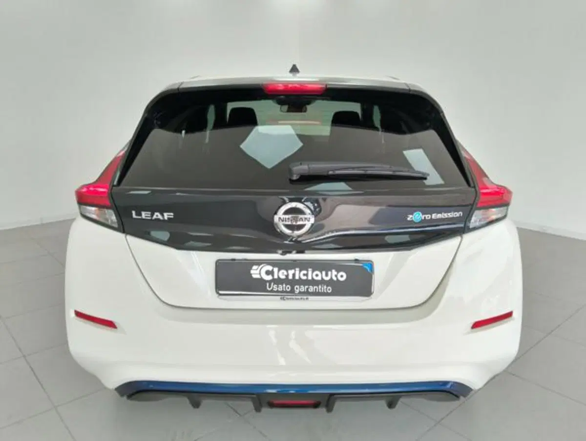 Nissan Leaf usata a Como (7)