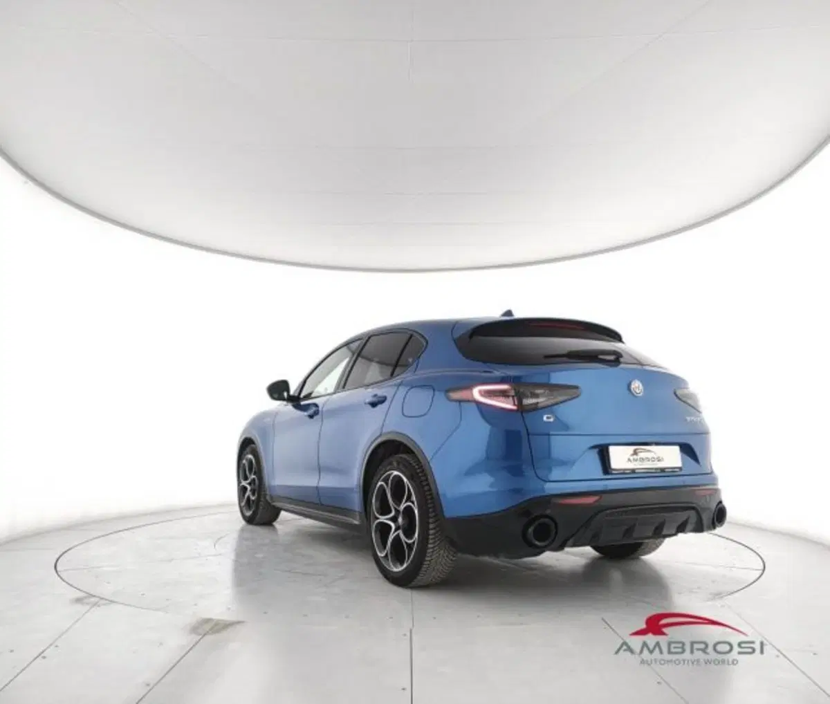Alfa Romeo Stelvio usata a Perugia (4)