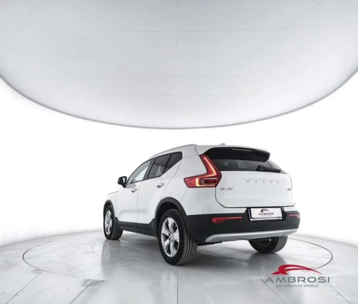 Volvo XC40 usata a Perugia (4)
