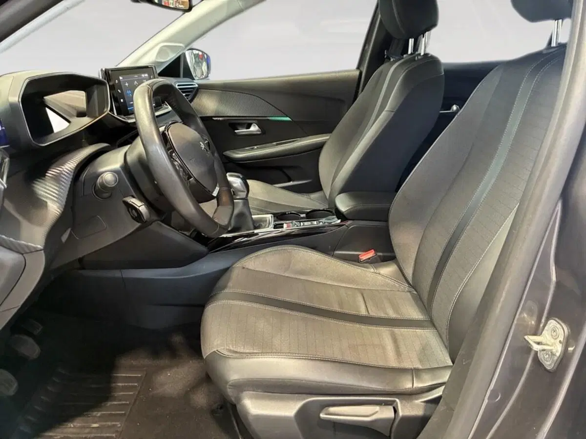 Peugeot 208 usata a Torino (7)