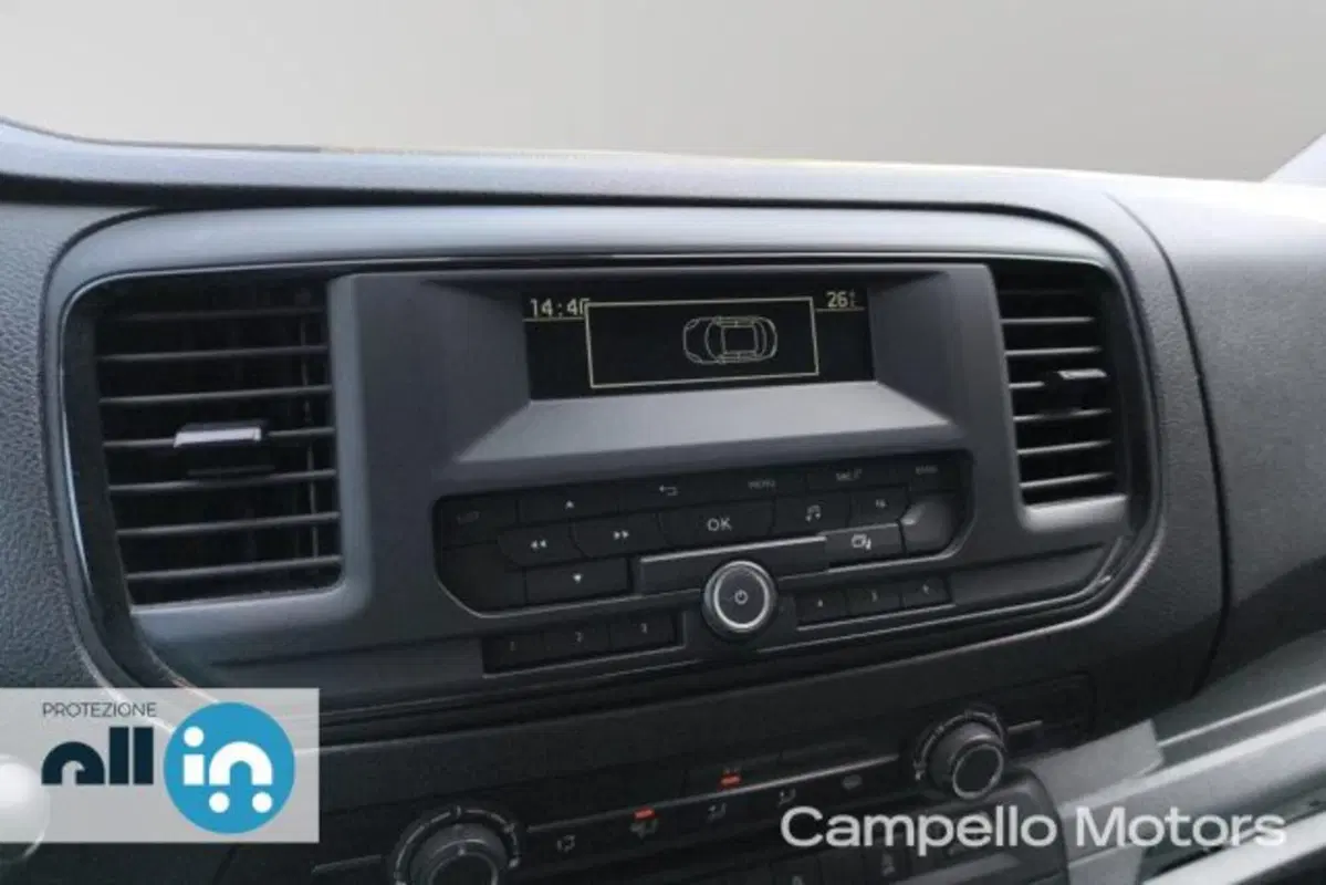 Opel Vivaro Furgone usata a Venezia (14)