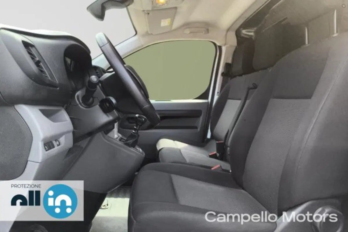 Opel Vivaro Furgone usata a Venezia (8)