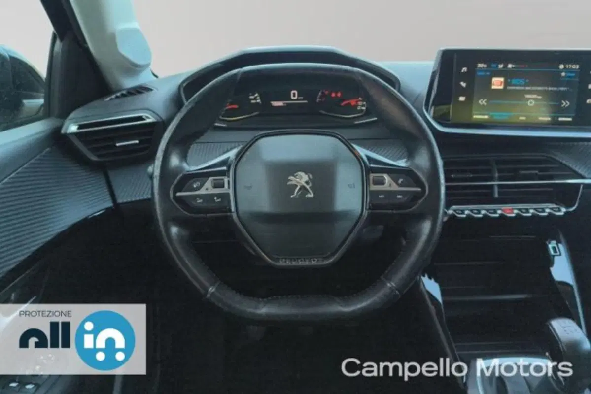 Peugeot 208 usata a Venezia (8)