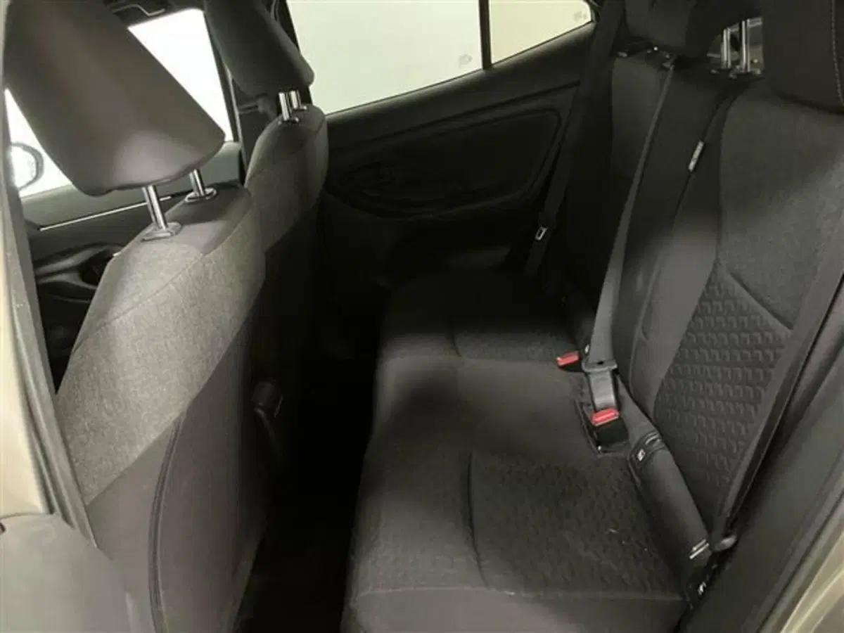 Toyota Yaris Cross usata a Como (11)