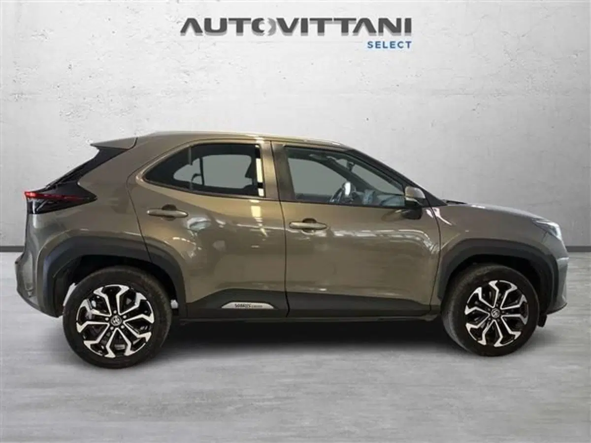 Toyota Yaris Cross usata a Como (5)