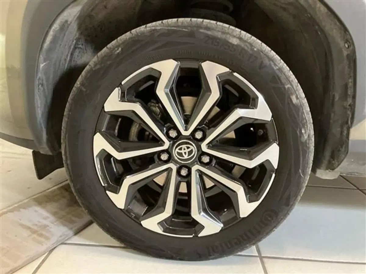 Toyota Yaris Cross usata a Como (6)