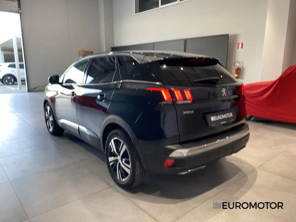 Peugeot 3008 usata a Bari (12)