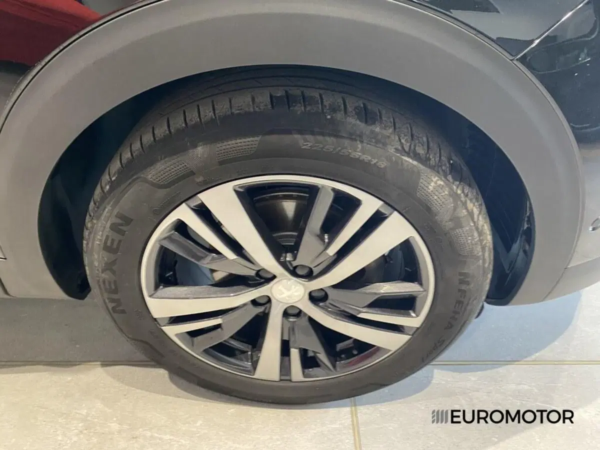 Peugeot 3008 usata a Bari (6)