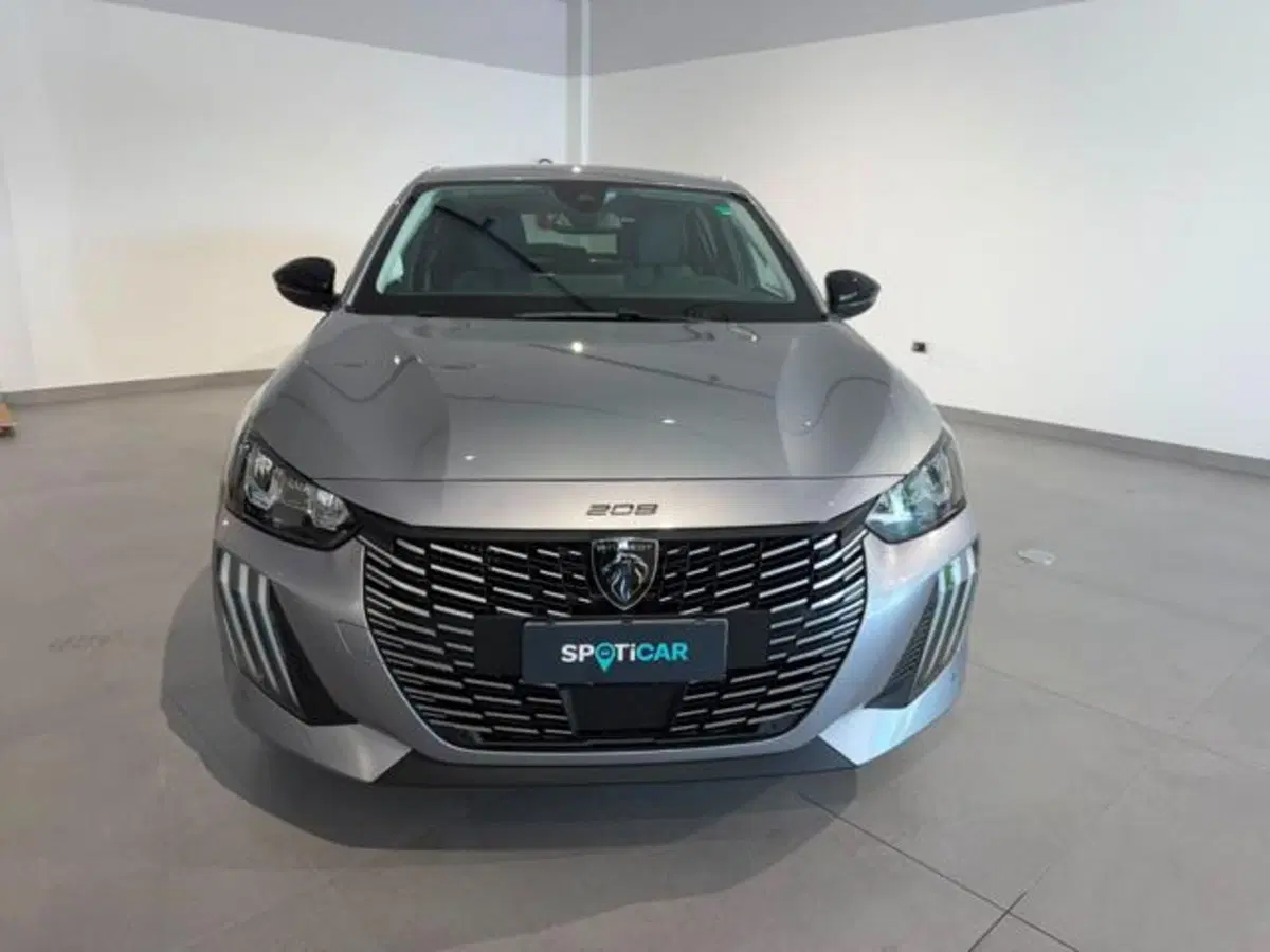 Peugeot 208 usata a Salerno