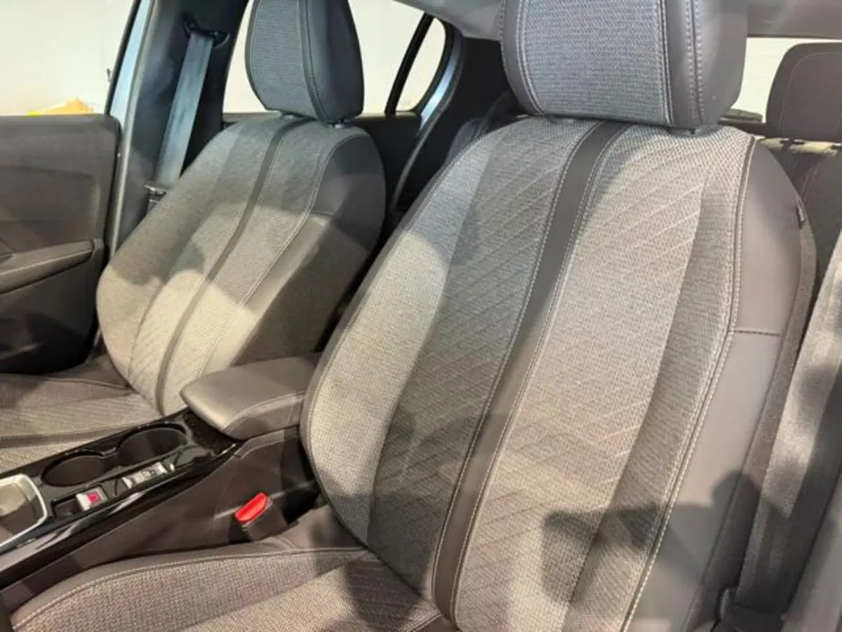Peugeot 208 usata a Salerno (11)