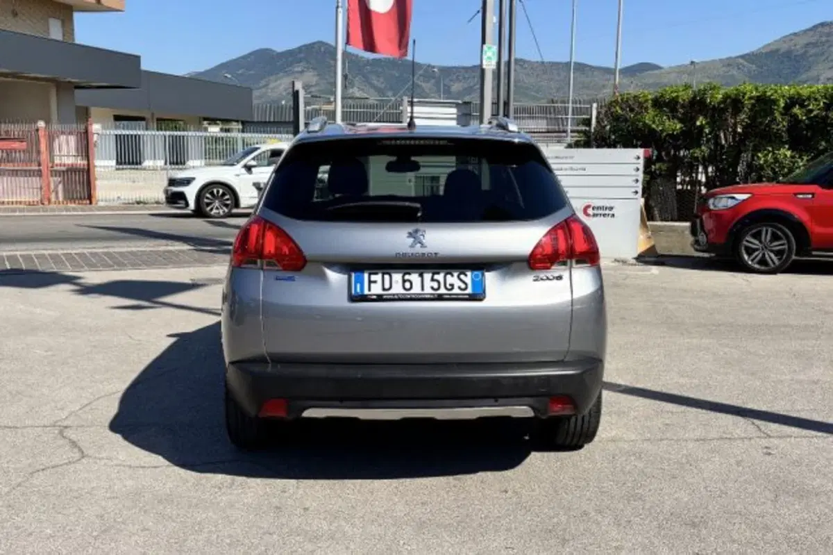 Peugeot 2008 usata a Latina (6)