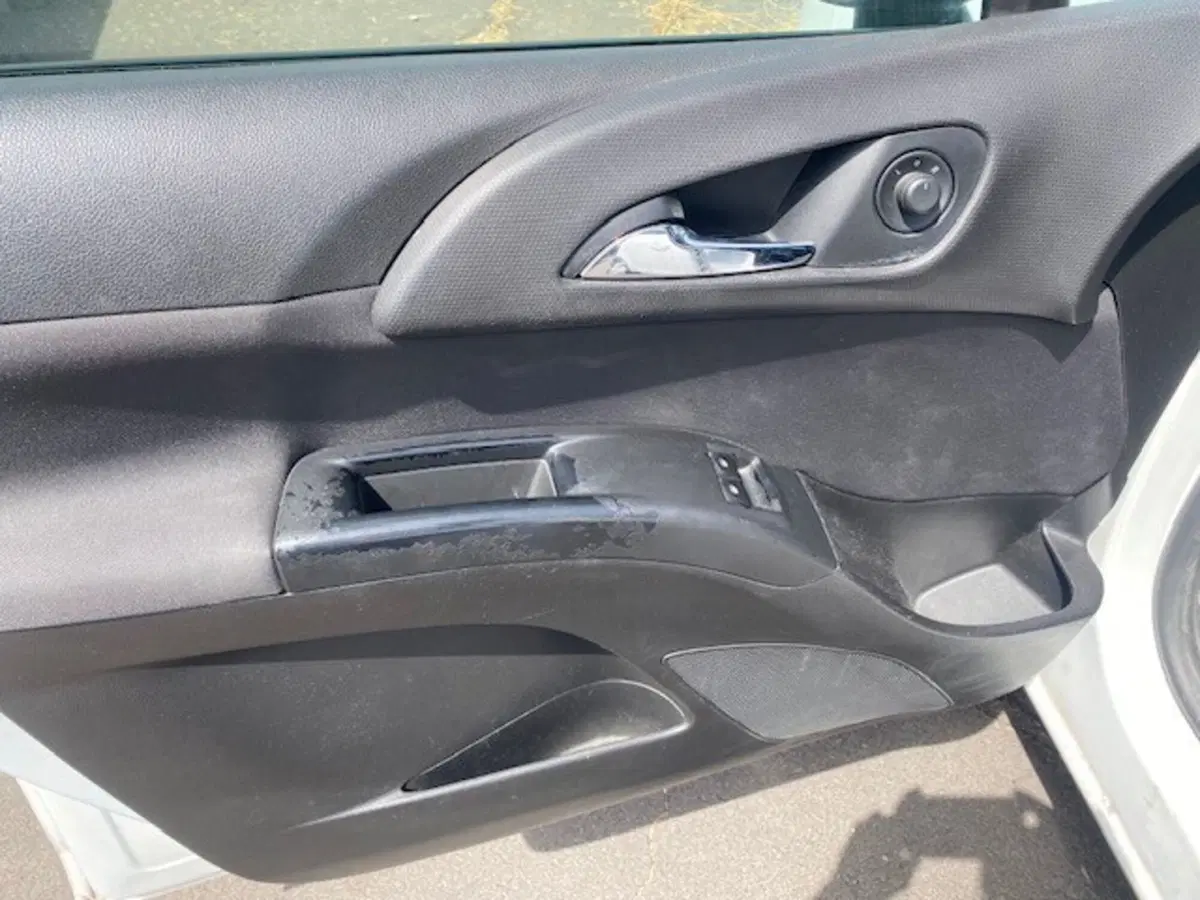 Opel Meriva usata a Catania (12)
