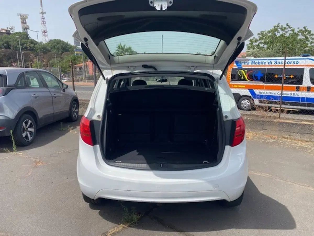 Opel Meriva usata a Catania (7)