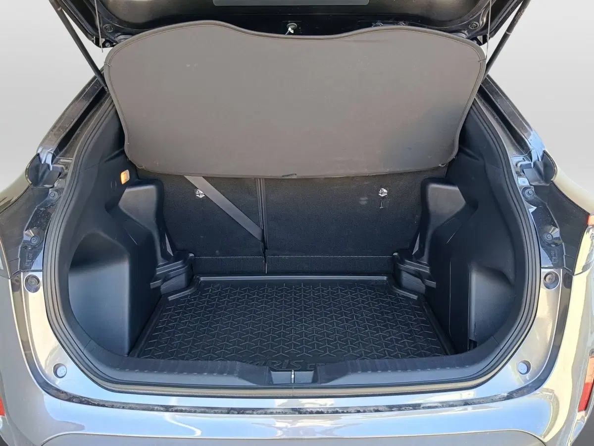 Toyota Yaris Cross usata a Ascoli Piceno (18)