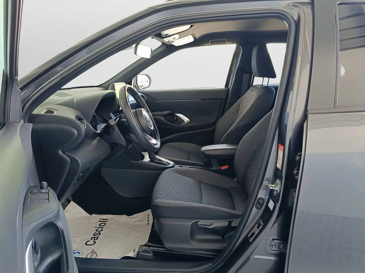 Toyota Yaris Cross usata a Ascoli Piceno (8)