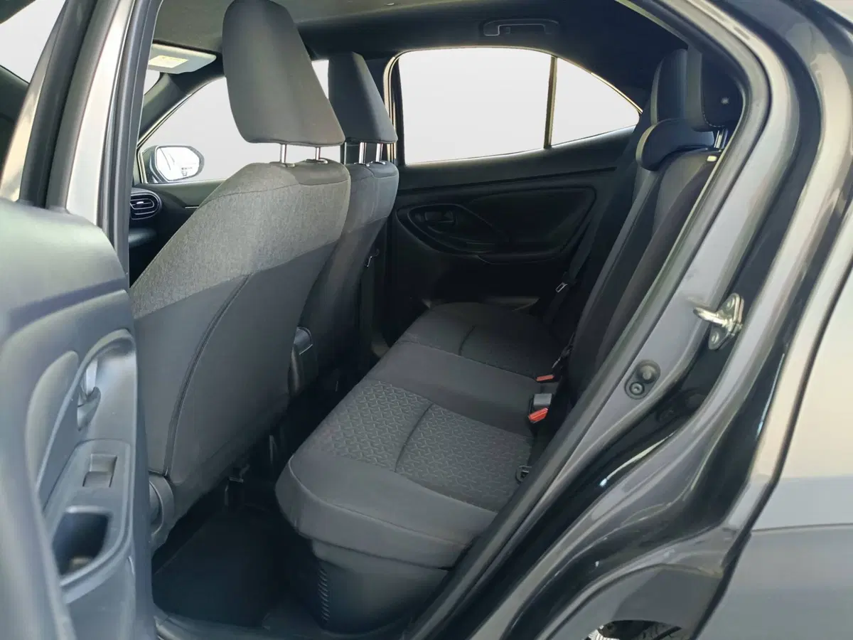 Toyota Yaris Cross usata a Ascoli Piceno (9)