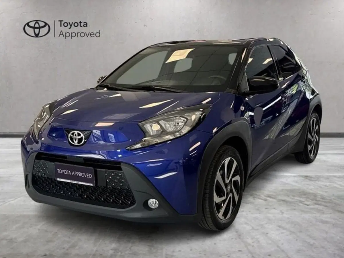 Toyota Aygo X usata a Prato