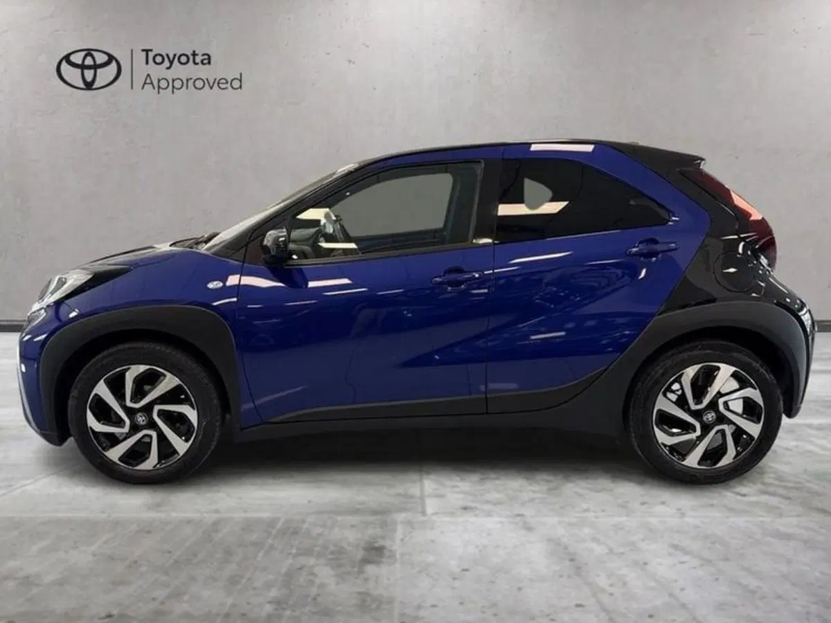 Toyota Aygo X usata a Prato (3)