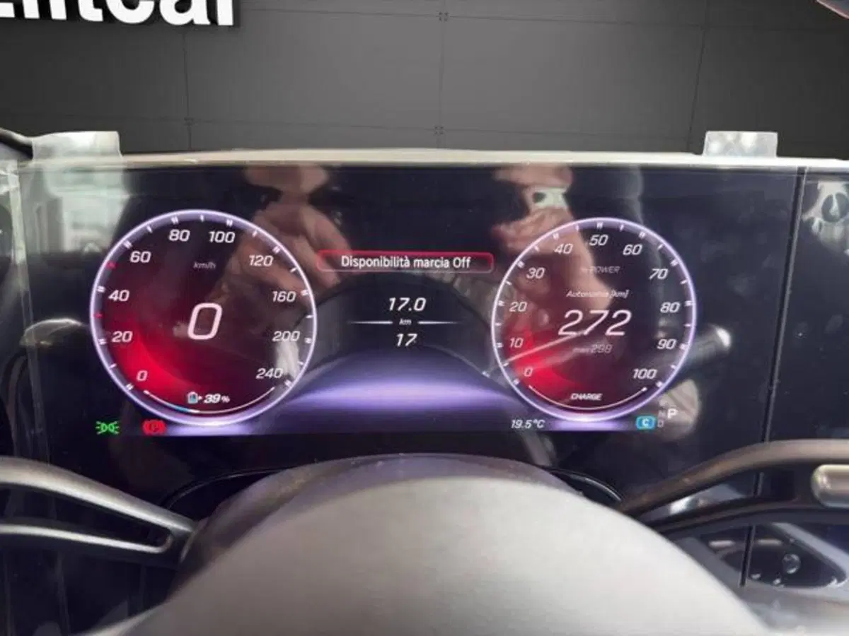 Mercedes-Benz CLA nuova a Milano (17)