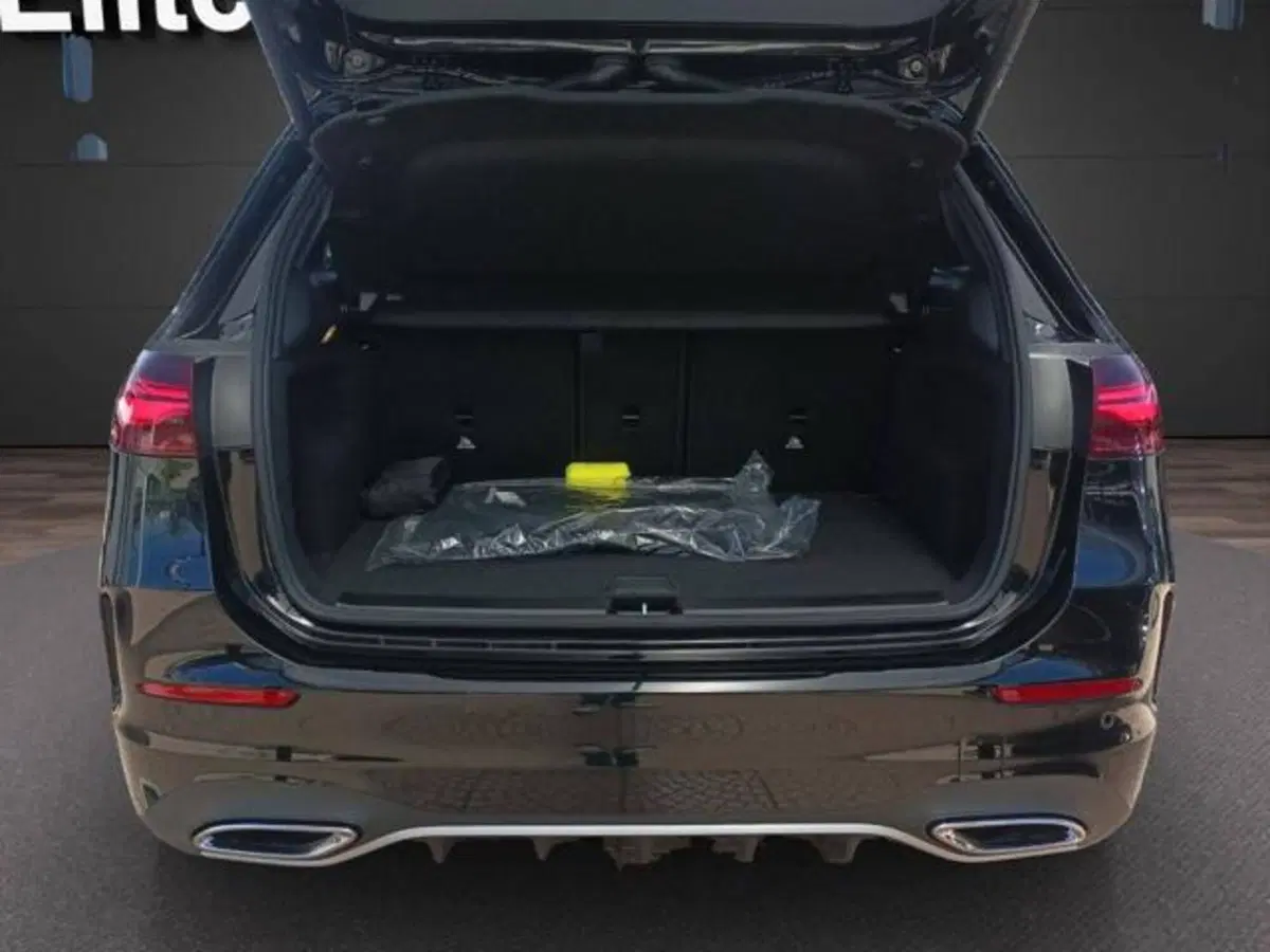 Mercedes-Benz Classe B nuova a Milano (6)