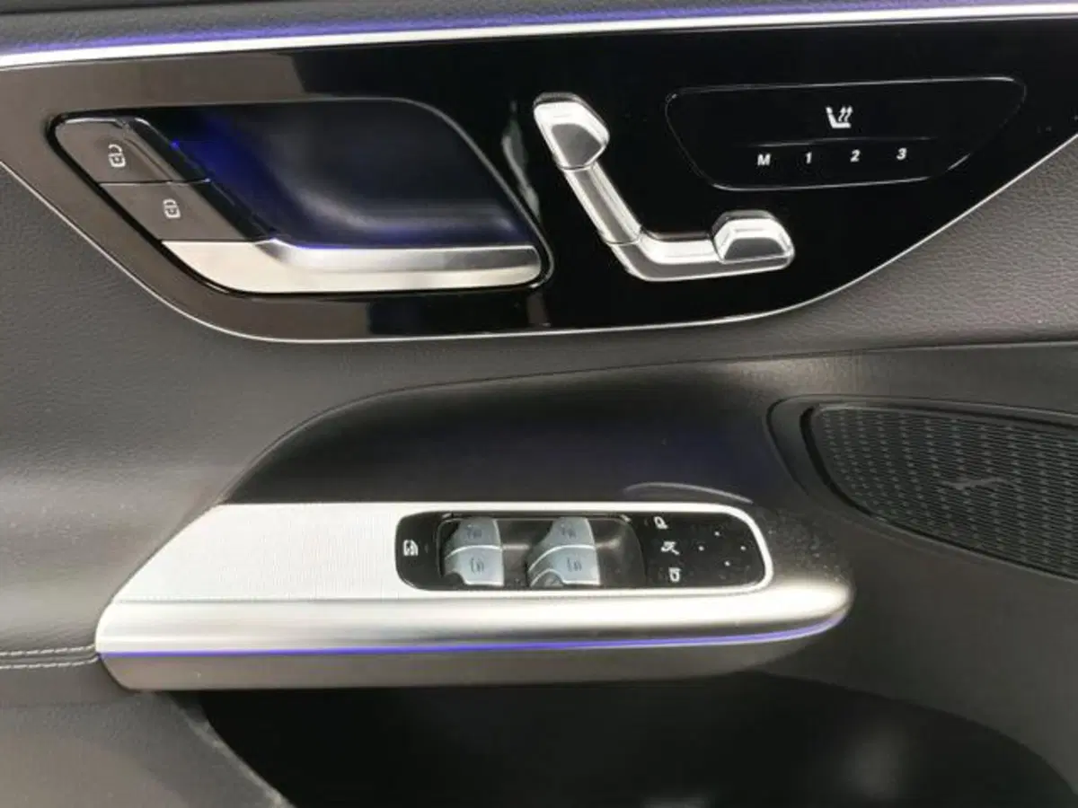 Mercedes-Benz GLC nuova a Milano (11)