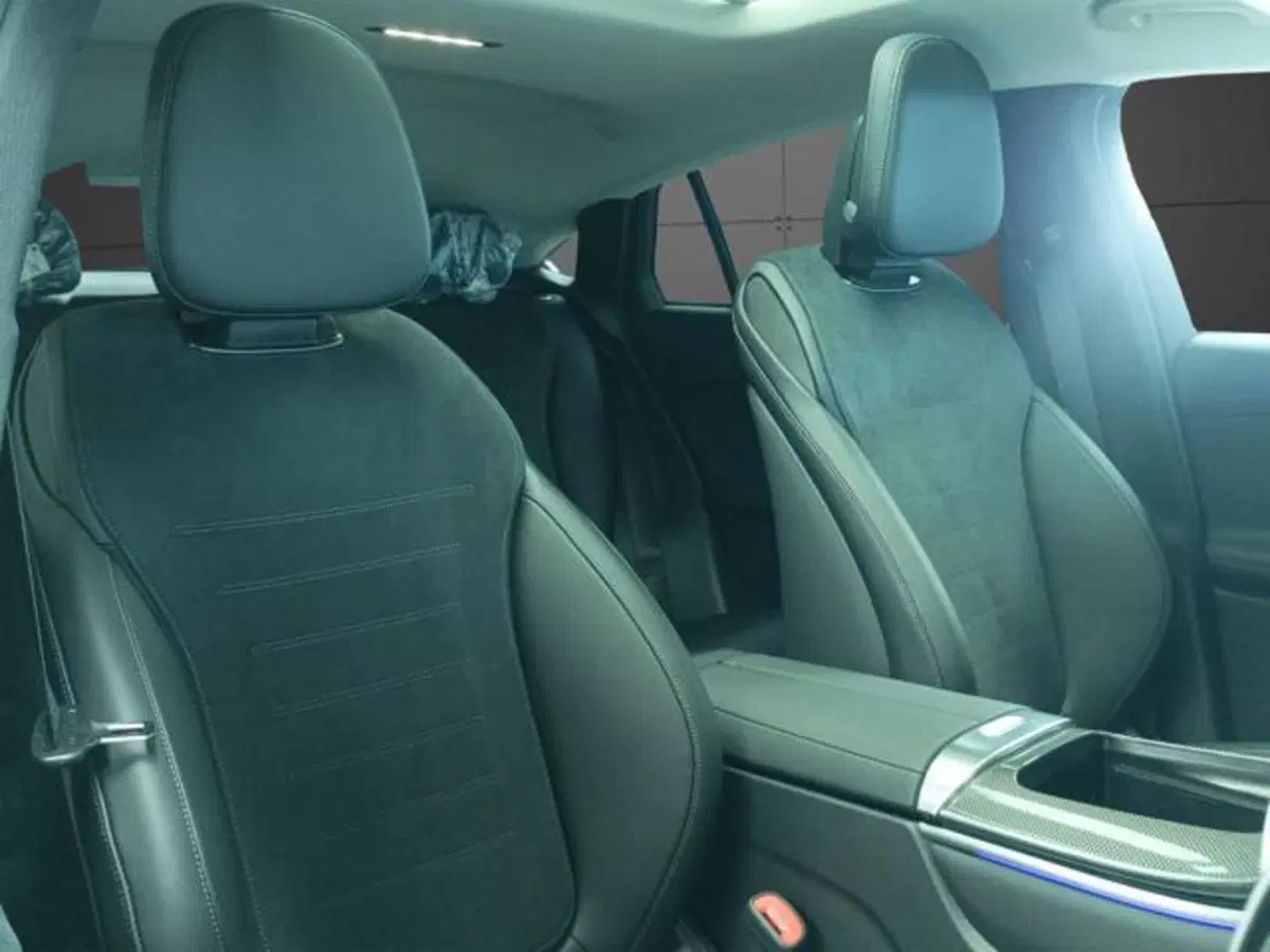 Mercedes-Benz GLC nuova a Milano (18)