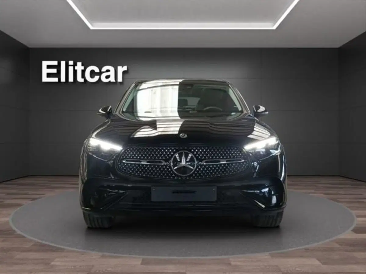 Mercedes-Benz GLC nuova a Milano (2)