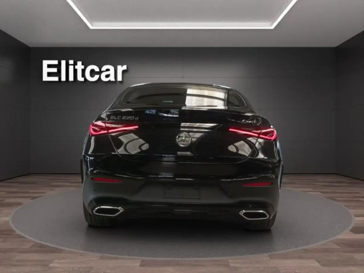 Mercedes-Benz GLC nuova a Milano (4)