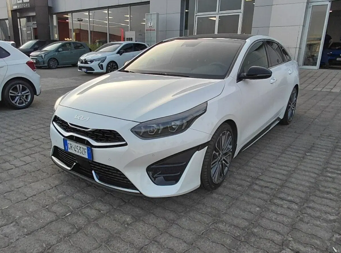 Kia ProCeed usata a Cosenza