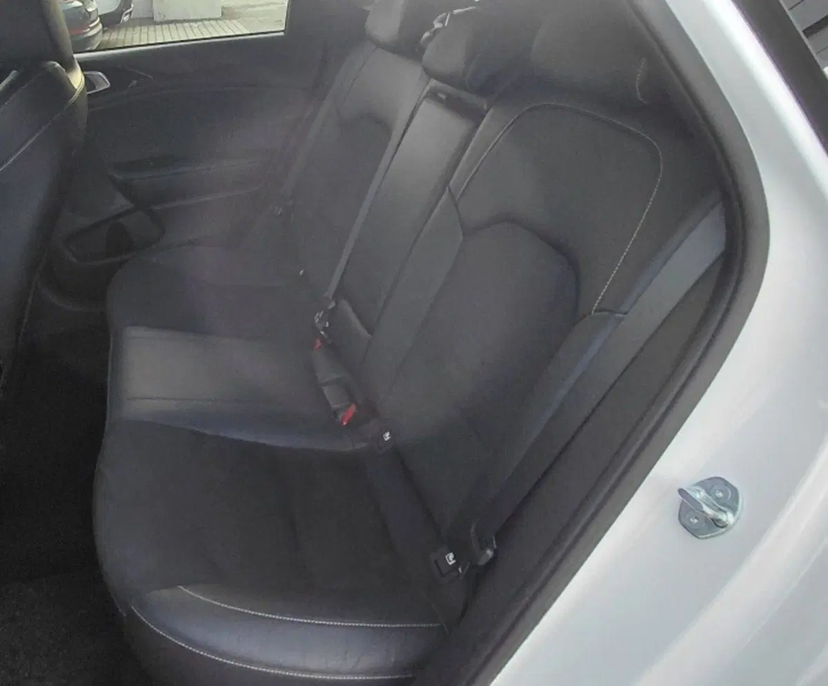 Kia ProCeed usata a Cosenza (14)