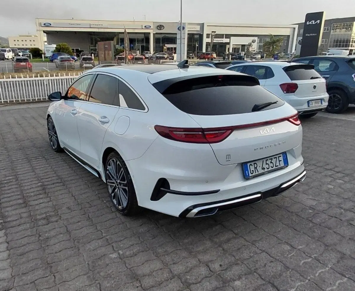 Kia ProCeed usata a Cosenza (7)
