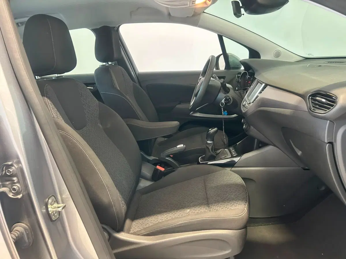 Opel Crossland X usata a Napoli (3)