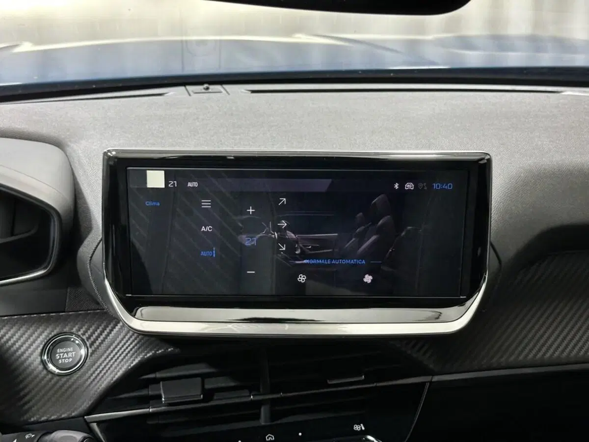 Peugeot 2008 nuova a Sondrio (13)