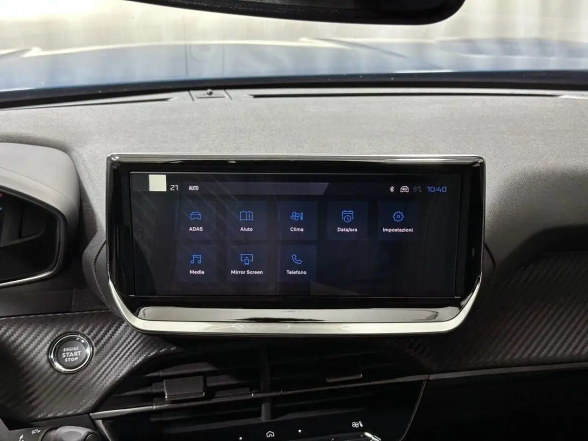 Peugeot 2008 nuova a Sondrio (14)